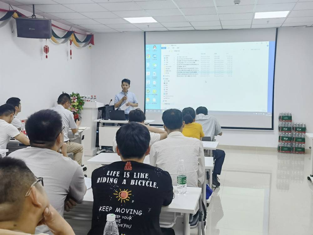 成都心锐社区文化服务有限公司药业技术交流会 (3) - 副本.jpg