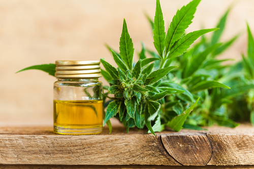7 Tips for Buying Safe and Effective CBD Products