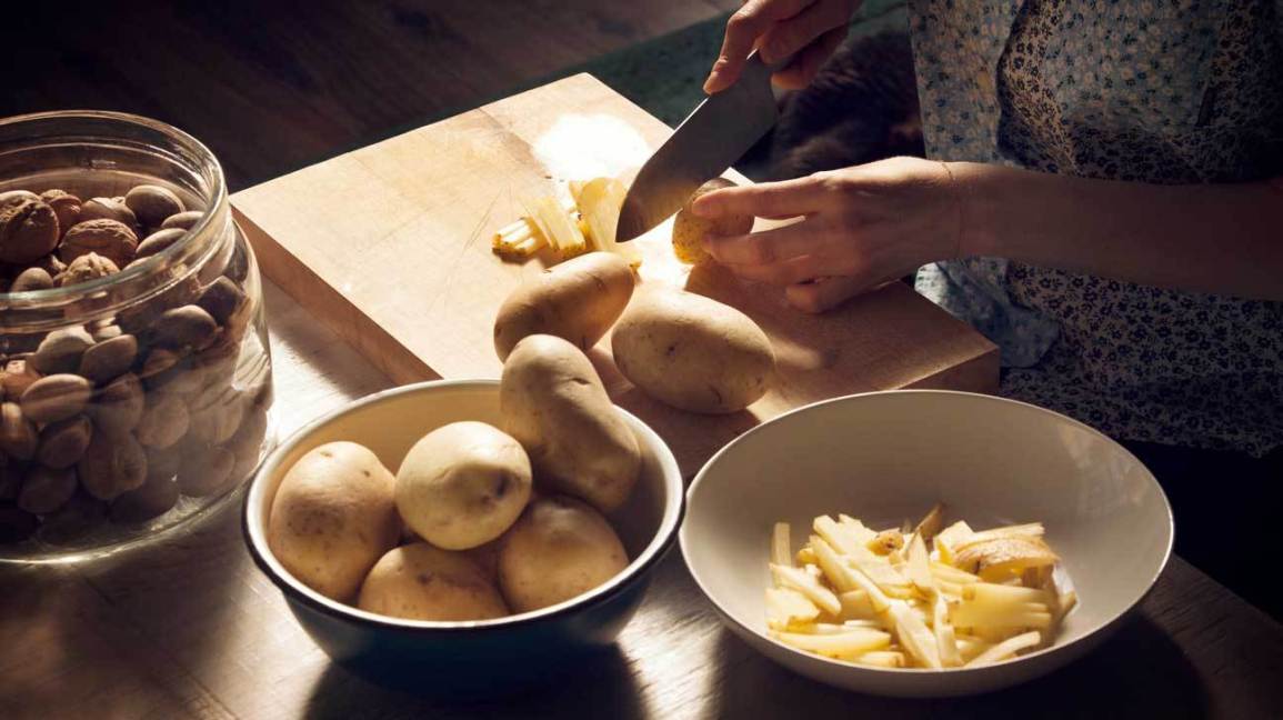 Nutrition Facts and Health Effects of potatoes: